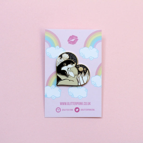 Hugging Otters Enamel Pin