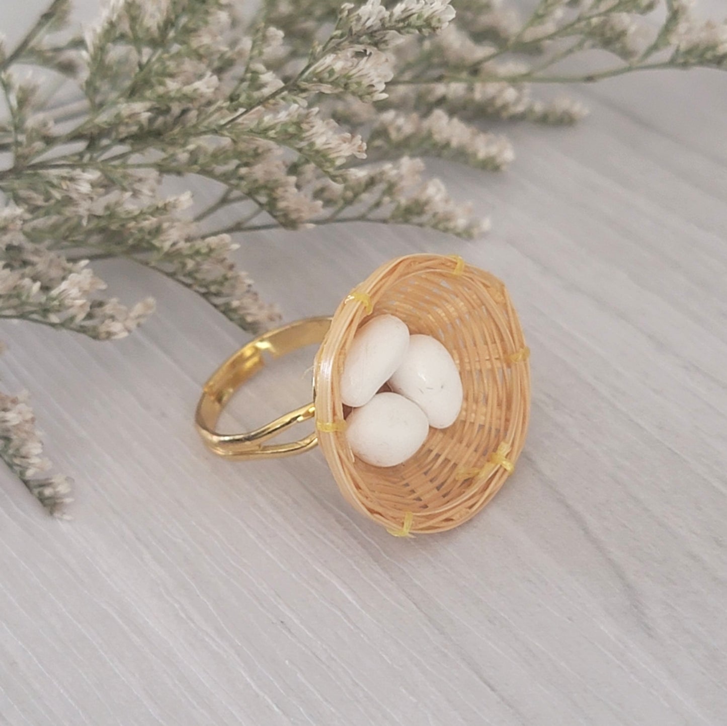 Eggs in Basket Adjustable Ring