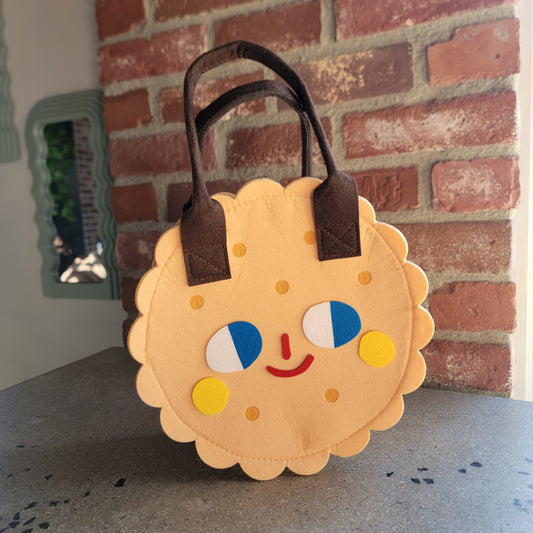 BISUKETTO: Circle Large Felt Structured Bag